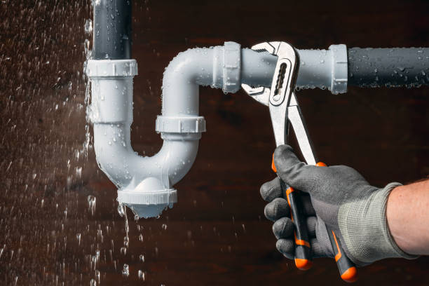 Professional Leak Detection technician working in Etna, OH